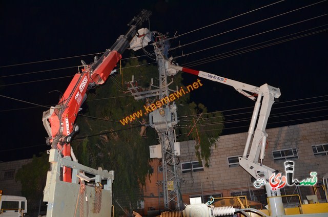 كفرقاسم :اعمال بستنة وقطع الاشجار العالية في المدرسة الغزالية وشركة الكهرباء تفصل الكهرباء عن الحي الغربي وتغلق السلطاني 